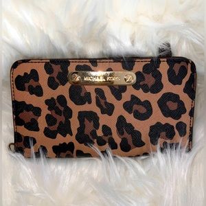 Michael Kors Phone Wallet Wristlet